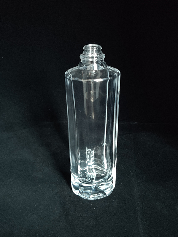 晶白料玻璃酒瓶批發(fā)