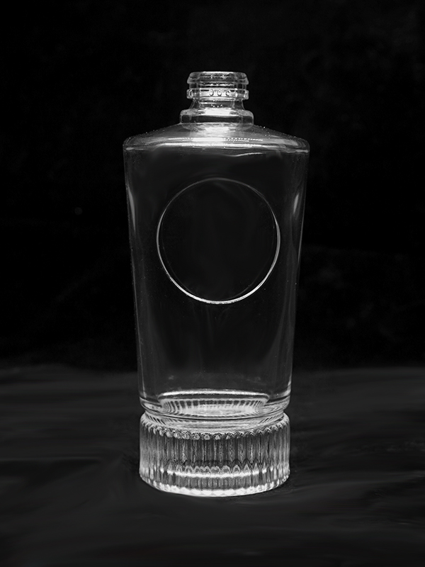 晶白料玻璃酒瓶圖片