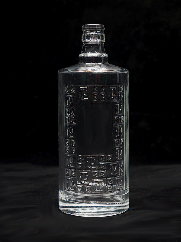 晶白料玻璃酒瓶批發(fā)