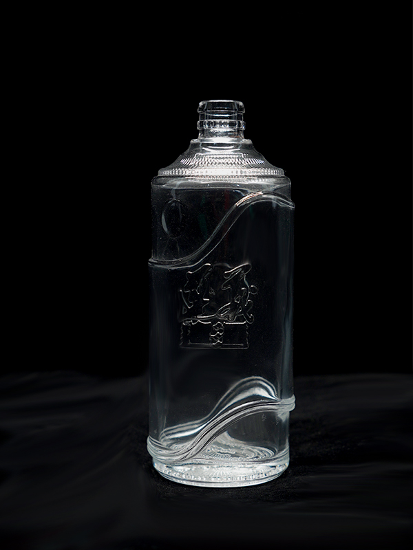 晶白料玻璃酒瓶制作廠家