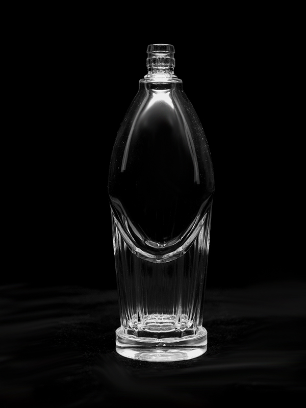晶白料玻璃酒瓶制作廠家