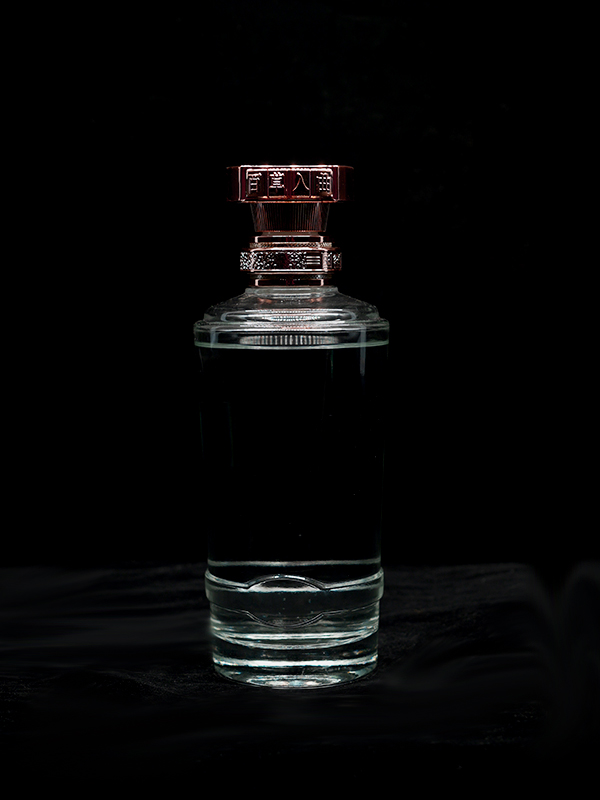 晶白料玻璃酒瓶廠家