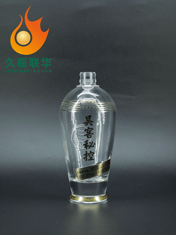 吳窖秘控晶白料酒瓶
