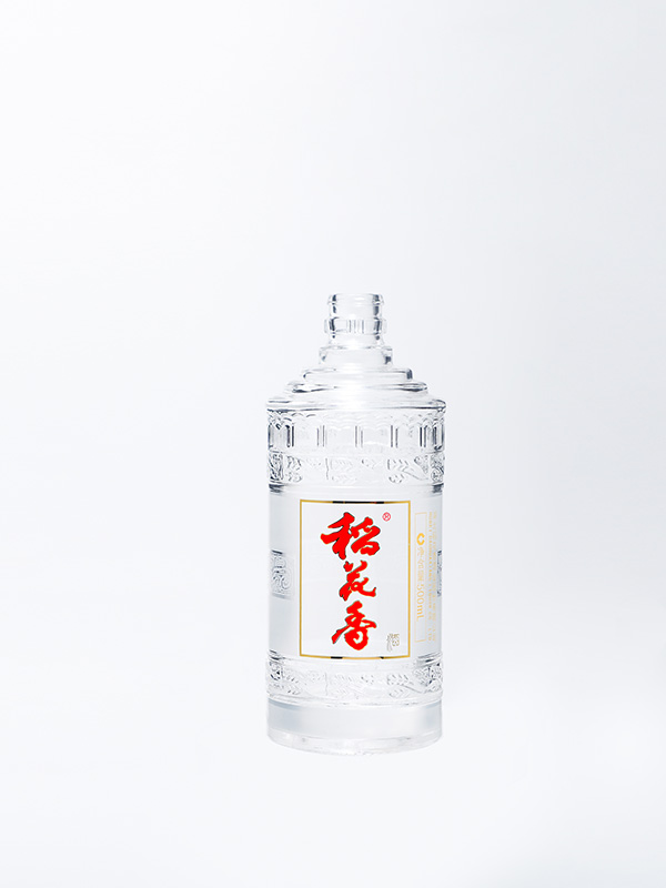 稻花香晶白料酒瓶